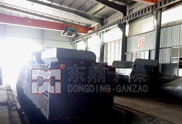 煤泥烘干機打散喂料設備裝車